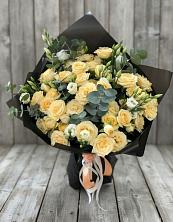 Букет цветов из:  Розы и Лизиантусы в Долматово