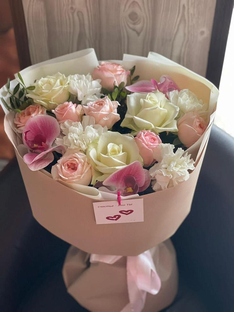 Букет цветов из: Орхидеи, Розы и Гвоздики в Долматово