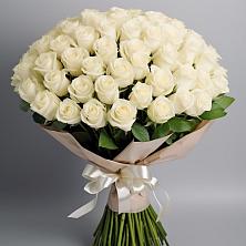 Букет 101 беля роза Белоснежка в Долматово