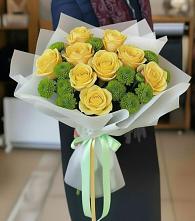 Букет цветов из:  Хризантемы и Розы в Долматово