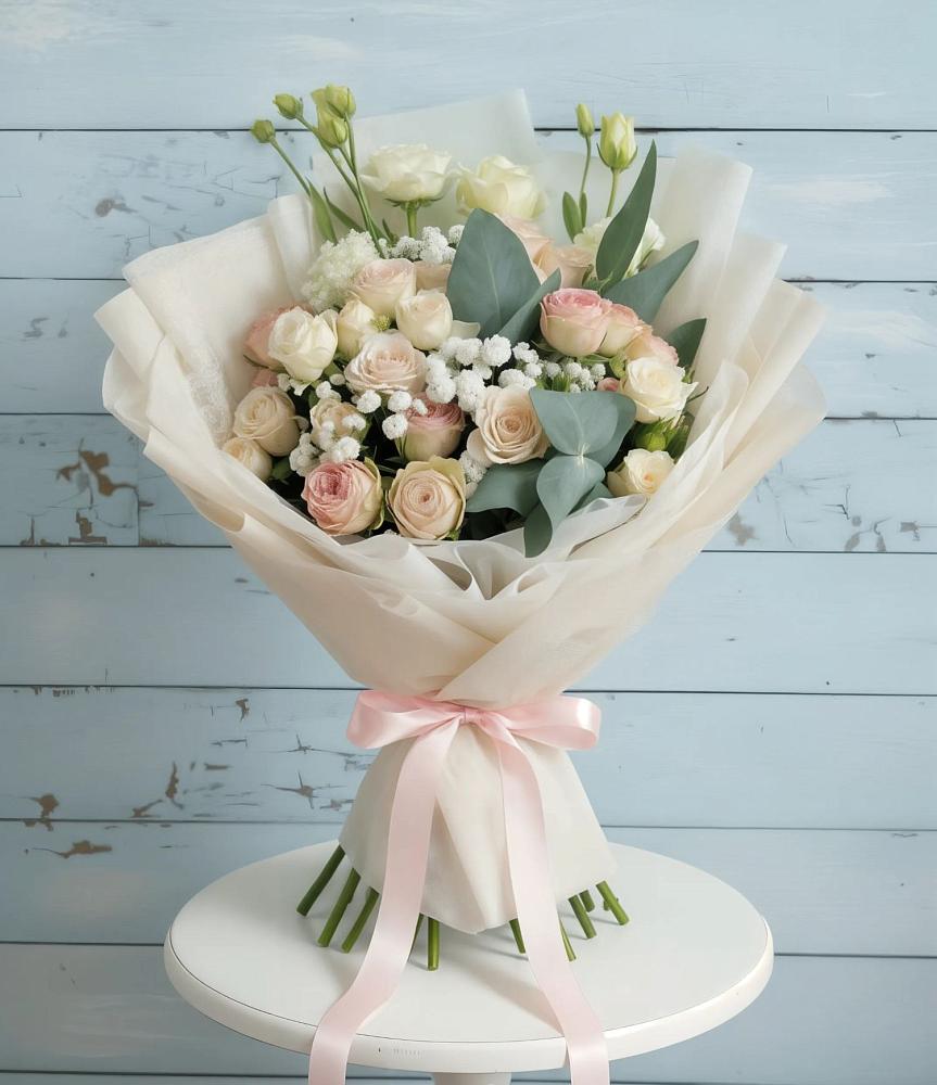 Букет цветов из: Розы и Лизиантусы в Долматово