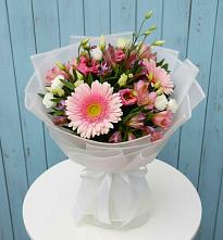 Букет цветов из:  Герберы, Альстромерии и Лизиантусы в Долматово