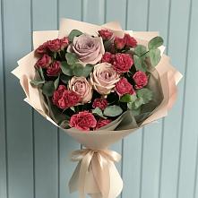 Букет цветов из:  Гвоздики и Розы в Долматово