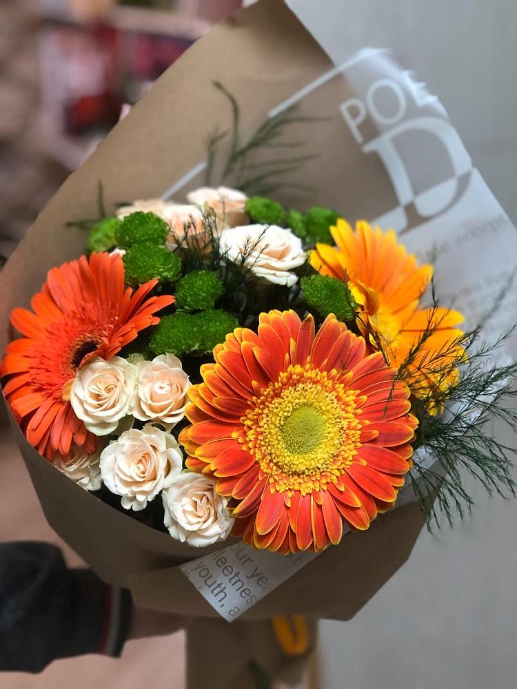 Букет цветов из: Герберы, Хризантемы и Розы в Долматово