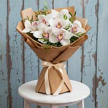Букет цветов из:  Орхидеи и Розы в Долматово