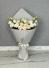 Букет цветов из:  Розы и Лизиантусы в Долматово